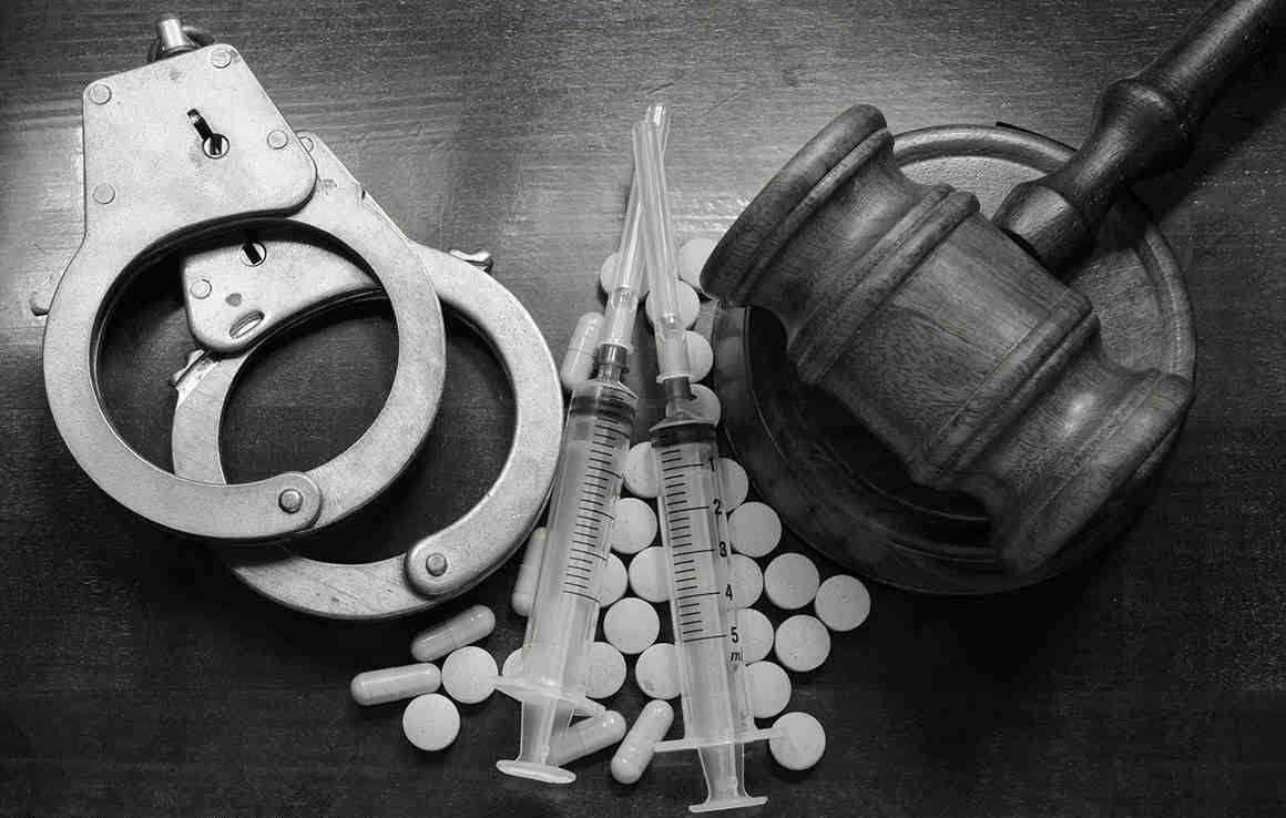 أبرز العقوبات عن تعاطى واتجار المخدرات
