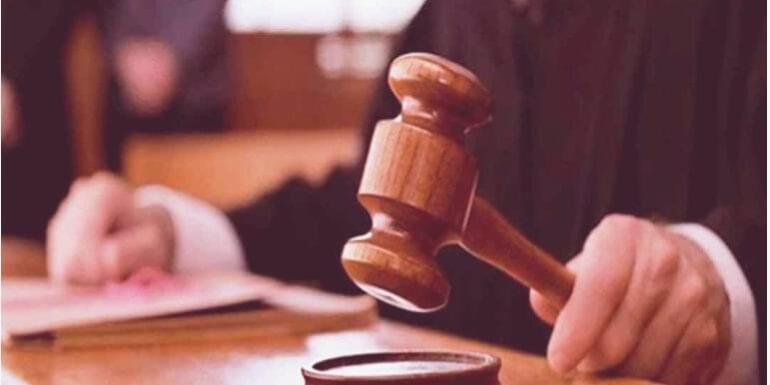 مبدأ لمحكمة النقض - دعوى صحة التعاقد . ماهيتها . دعوى موضوعية تمتد سلطة المحكمة فيها إلى بحث موضوع العقد ونفاذه في مواجهة البائع . من شروطها . كون البيع موضوع التعاقد ناقلًا للملكية .